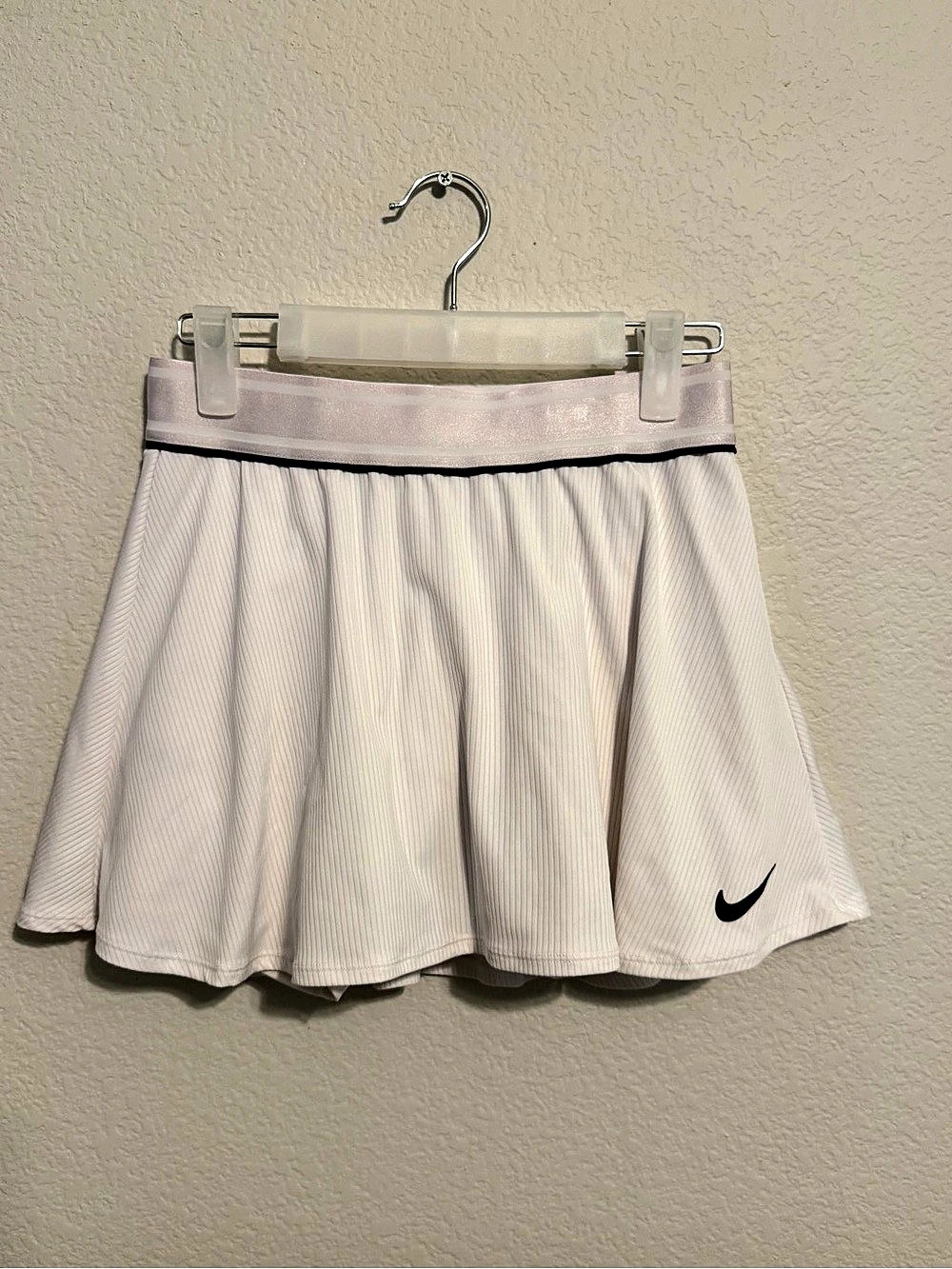 Nike Victory Women'Small Dri-FIT High-Waisted Tennis Skirt